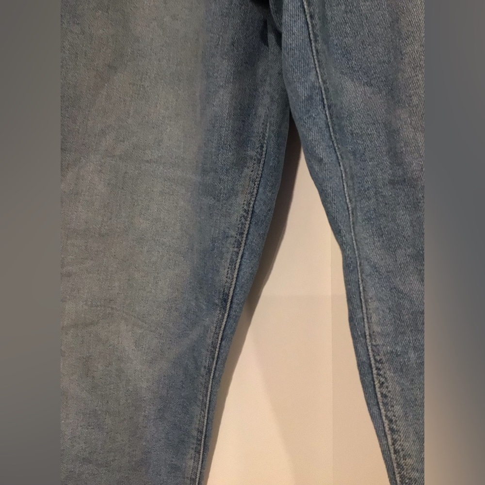 American Eagle Stretch Mom Jeans - Picture 2 of 9